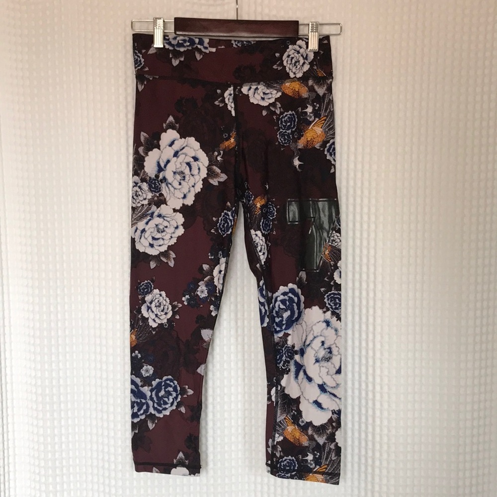 The Upside Crop Leggings